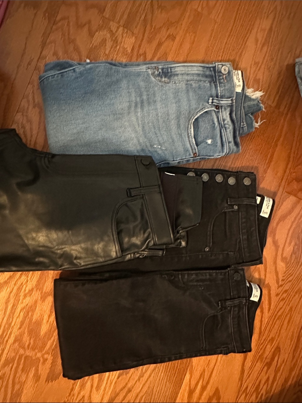 ABERCROMBIE JEANS LOT SIZE 4/27 extra short